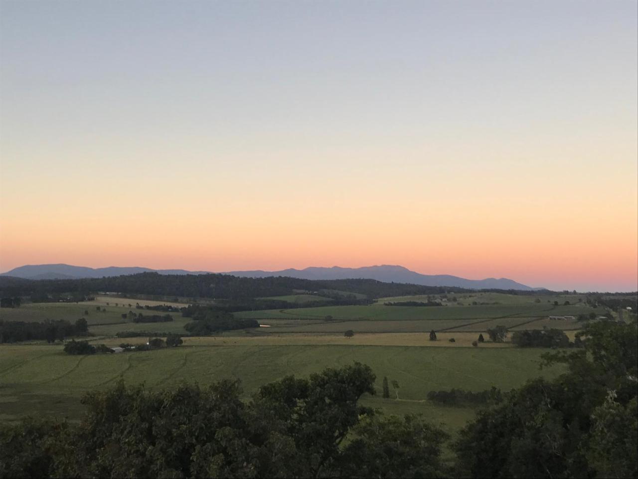 Mt Quincan Crater Retreat Yungaburra Exterior photo